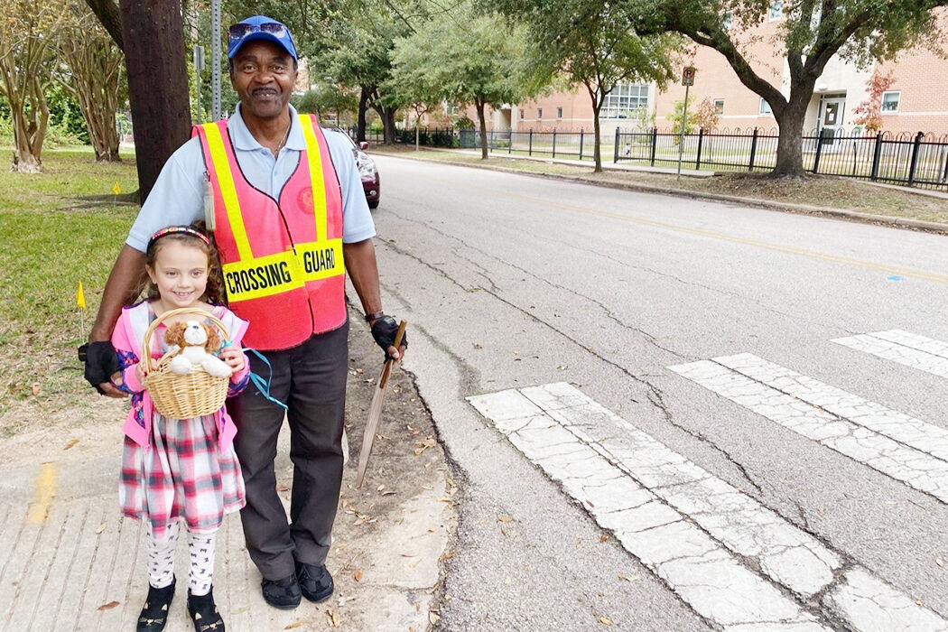 Travis Elementary Community Coping With Loss Of Beloved Crossing Guard Education Theleadernews Com