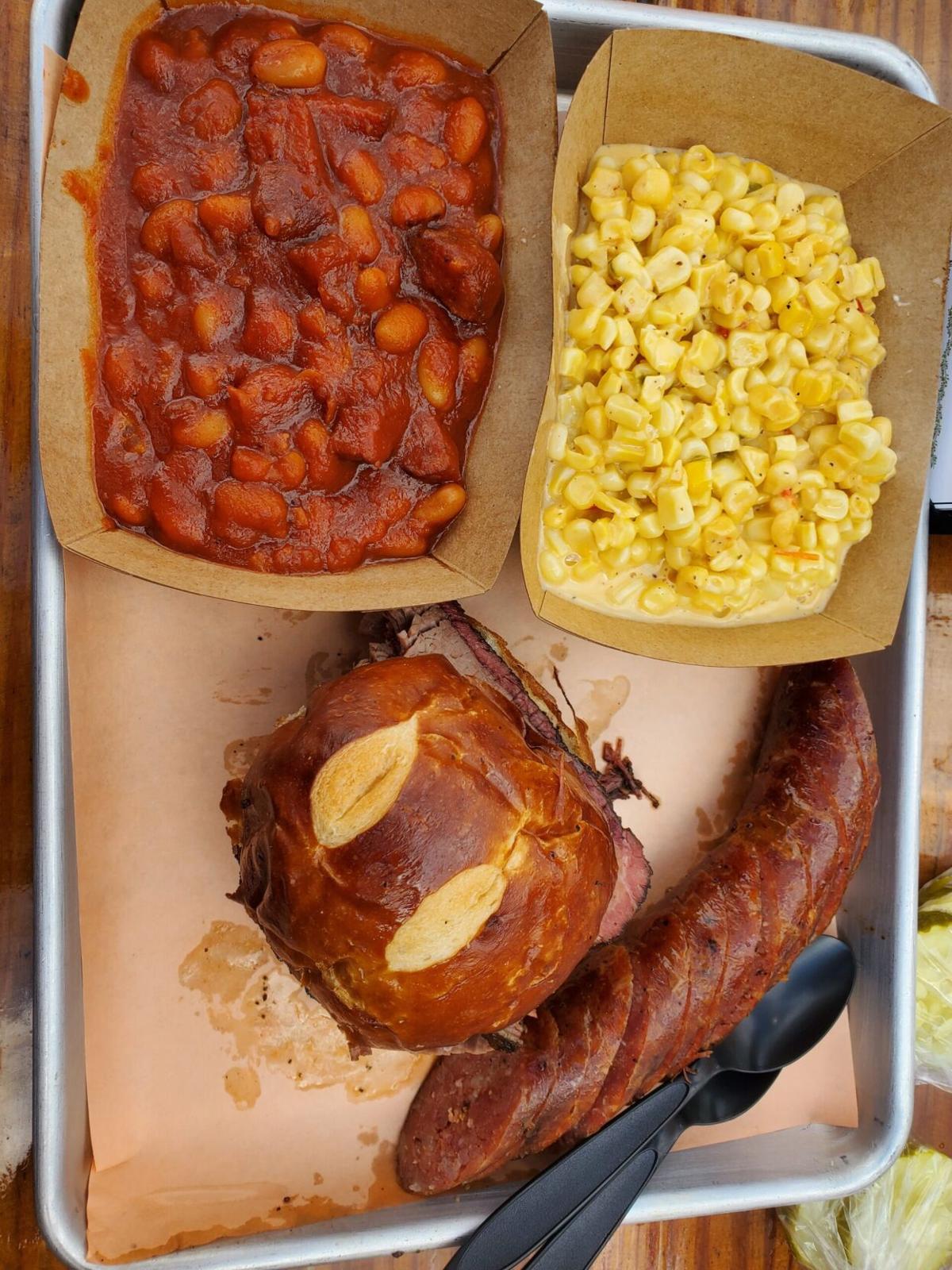 Review Piper S Provides Bbq With Laid Back Vibe Reviews Theleadernews Com