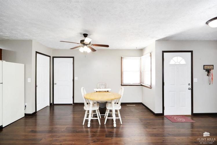 807 Pine Street, Wamego, KS 66547 SingleFamily Houses