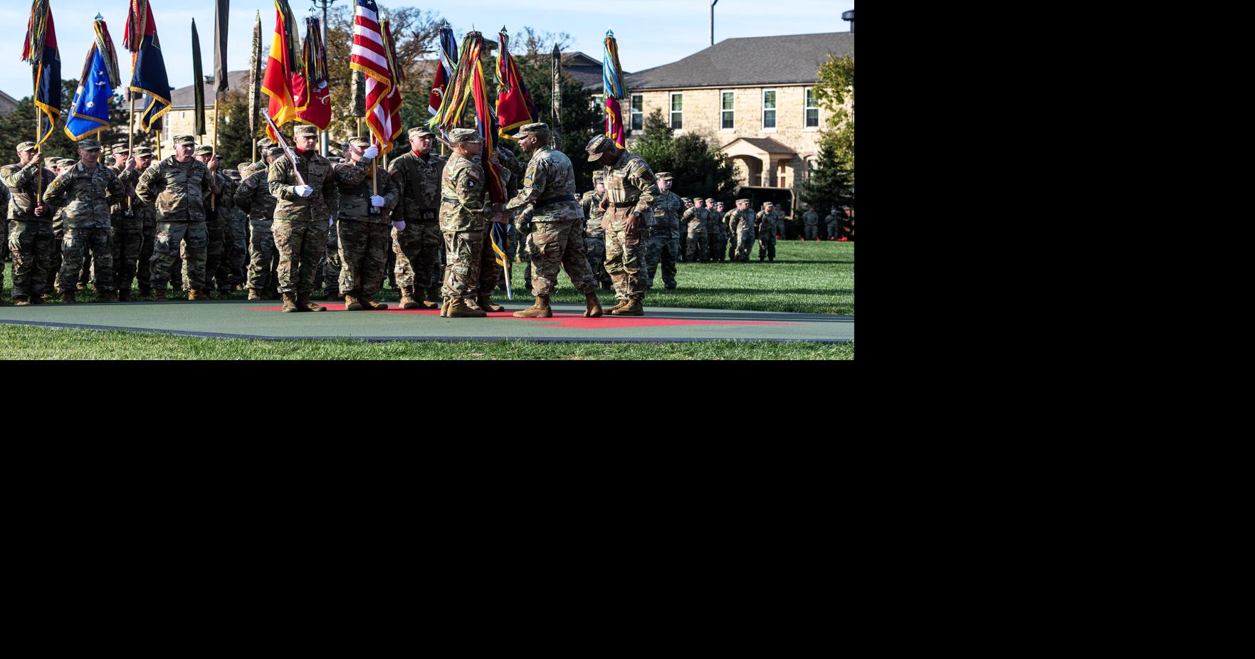 Fort Riley recognizes outgoing, incoming 1st ID commanding generals ...