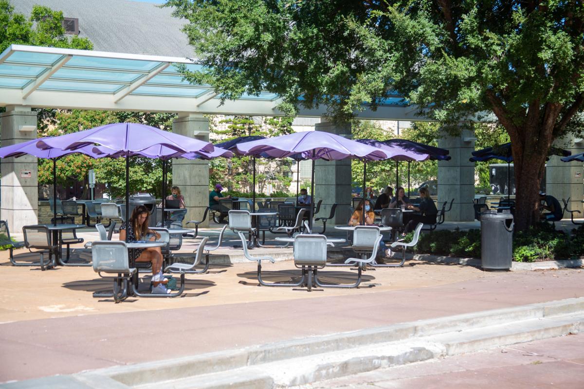 K State Students Unsure Of How Effective Covid Measures Are But Glad To Be Back On Campus News Themercury Com