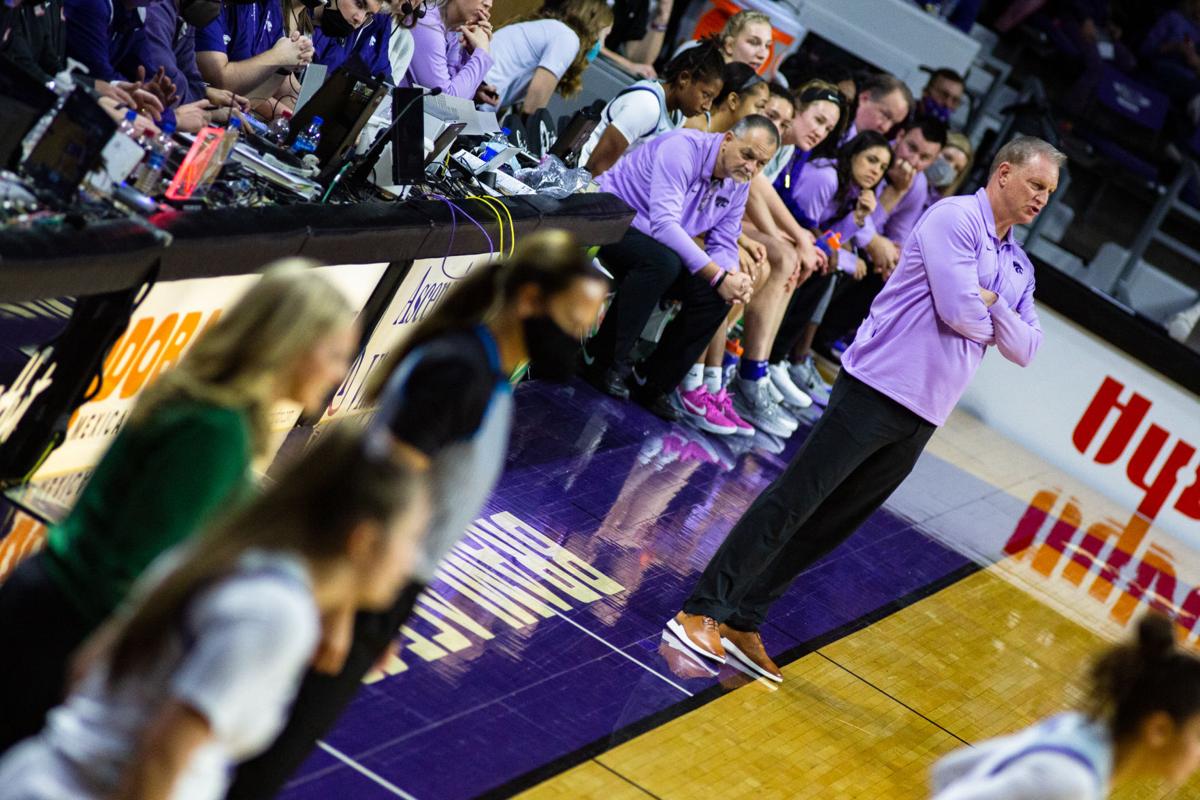 010222_mer_spt_ksubaylorWBB-3.jpg