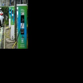 Battery-electric vehicles showed the biggest percentage gain in sales last year in the EU, but hybrid-electrics were the top choice of consumers