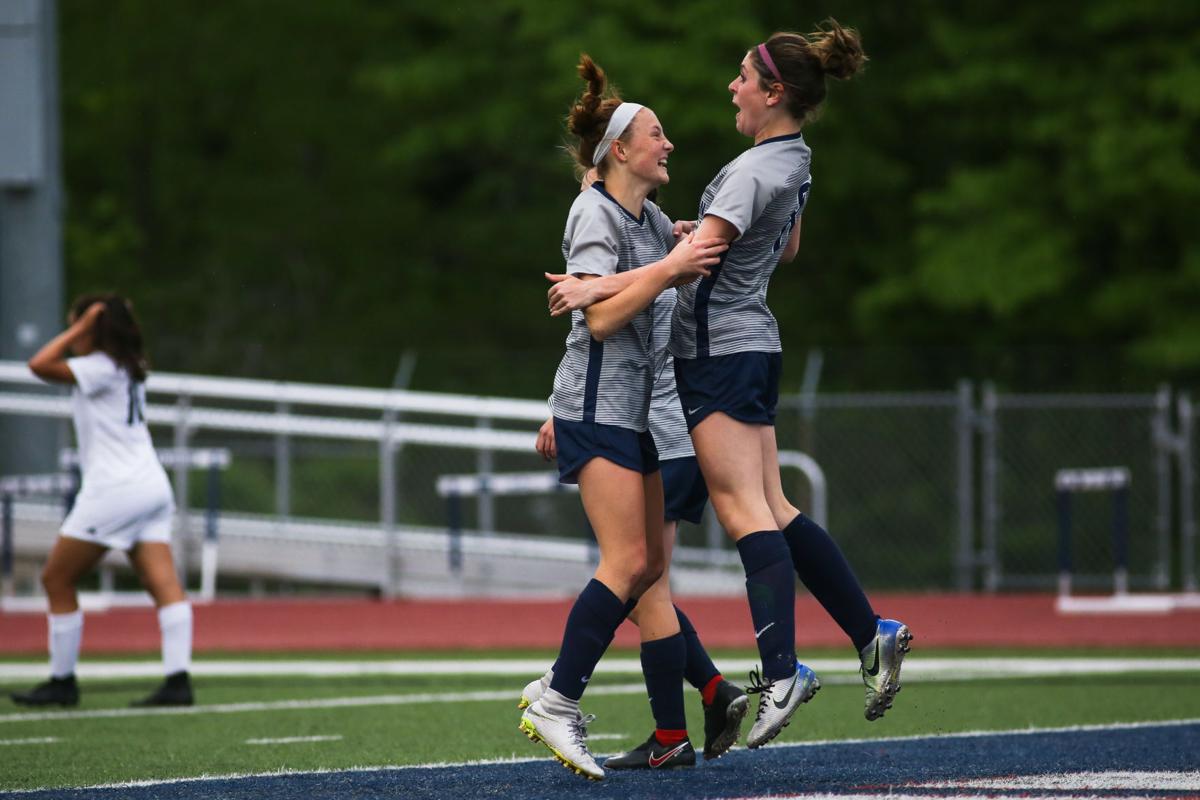 051921_mer_spt_mhswichitaheightssoccer-11.jpg