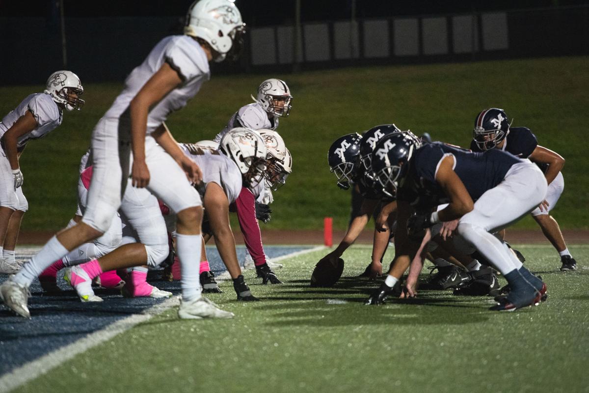 103020_spt_mer_mhsgardencityfootball-13.jpg