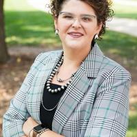 How a Rural Kansas Entrepreneur Doubled Her Business in One Year with Unbeatable Customer Focus