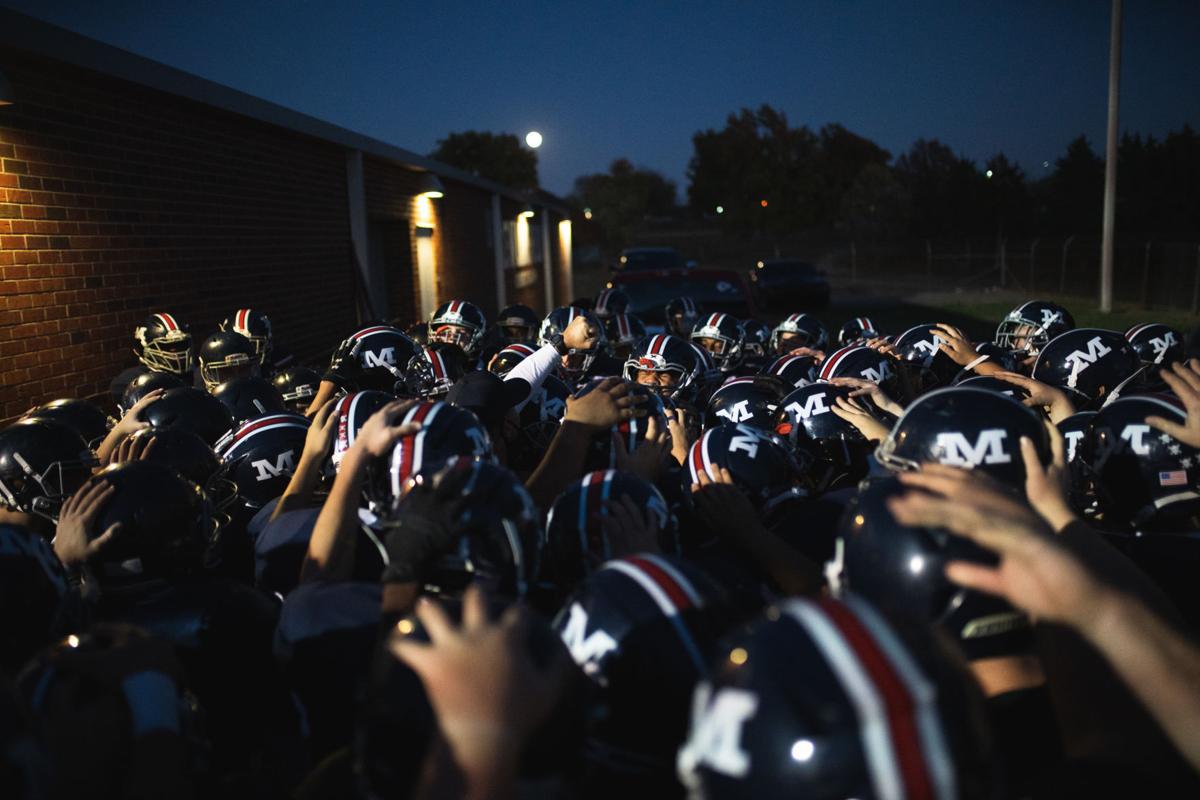 103020_spt_mer_mhsgardencityfootball-17.jpg