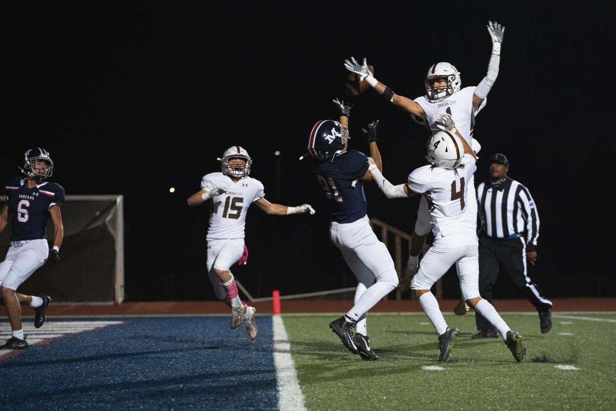 103020_spt_mer_mhsgardencityfootball-9.jpg