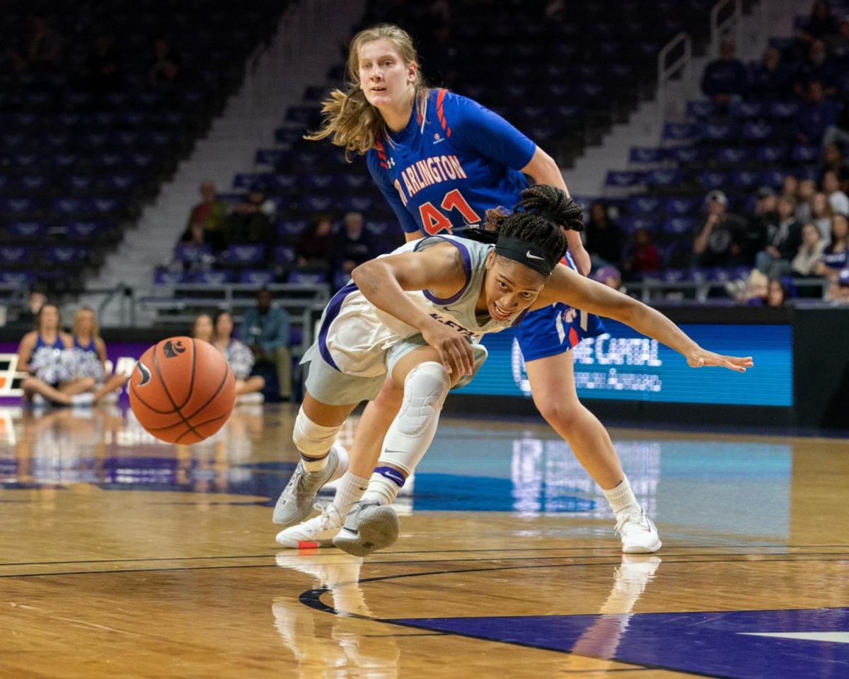 Mistakes Pile Up For K State In 57 53 Loss To Ut Arlington K