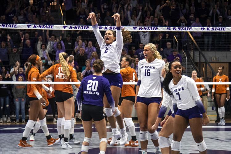 k-state-volleyball-sweeps-no-3-texas-in-historic-upset-k-state-sports-themercury-com