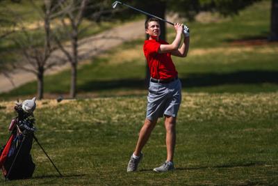 041122_mer_spt_mhsgolfinvitational-6.jpg