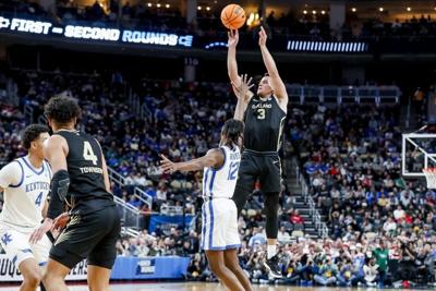 NCAA Tournament roundup: No. 14 Oakland ousts No. 3 Kentucky