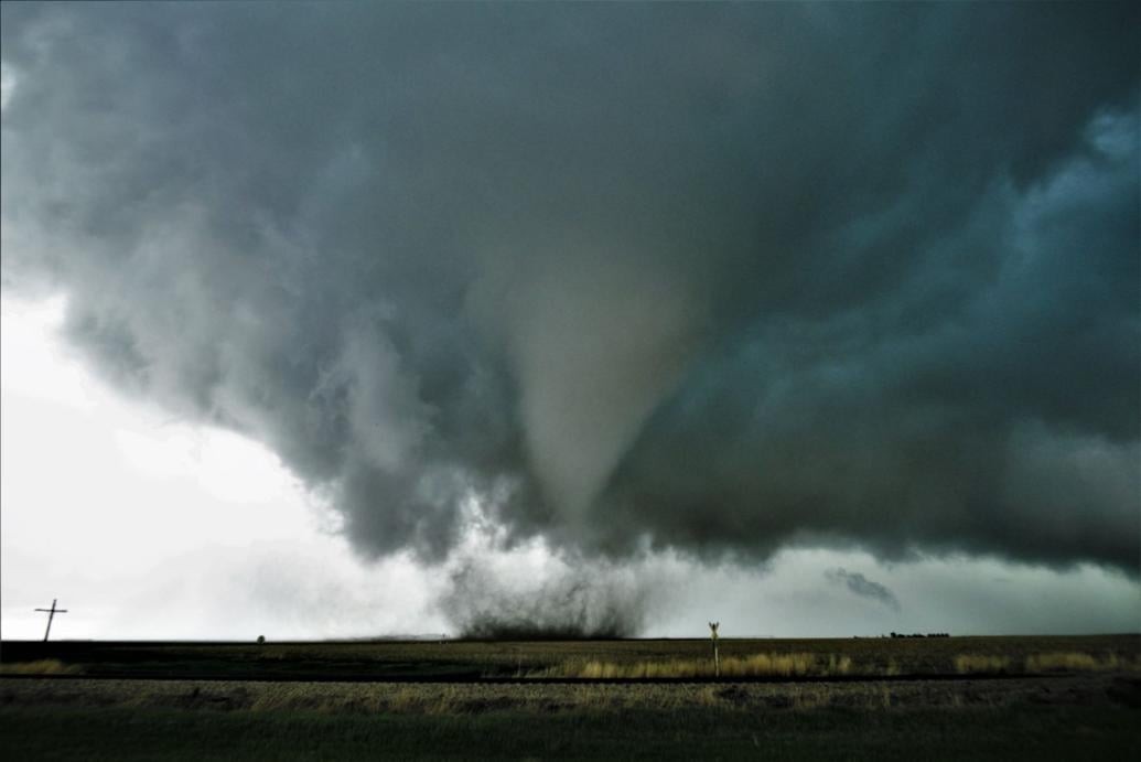 Manhattan storm chaser photographs damaging western KS tornado News