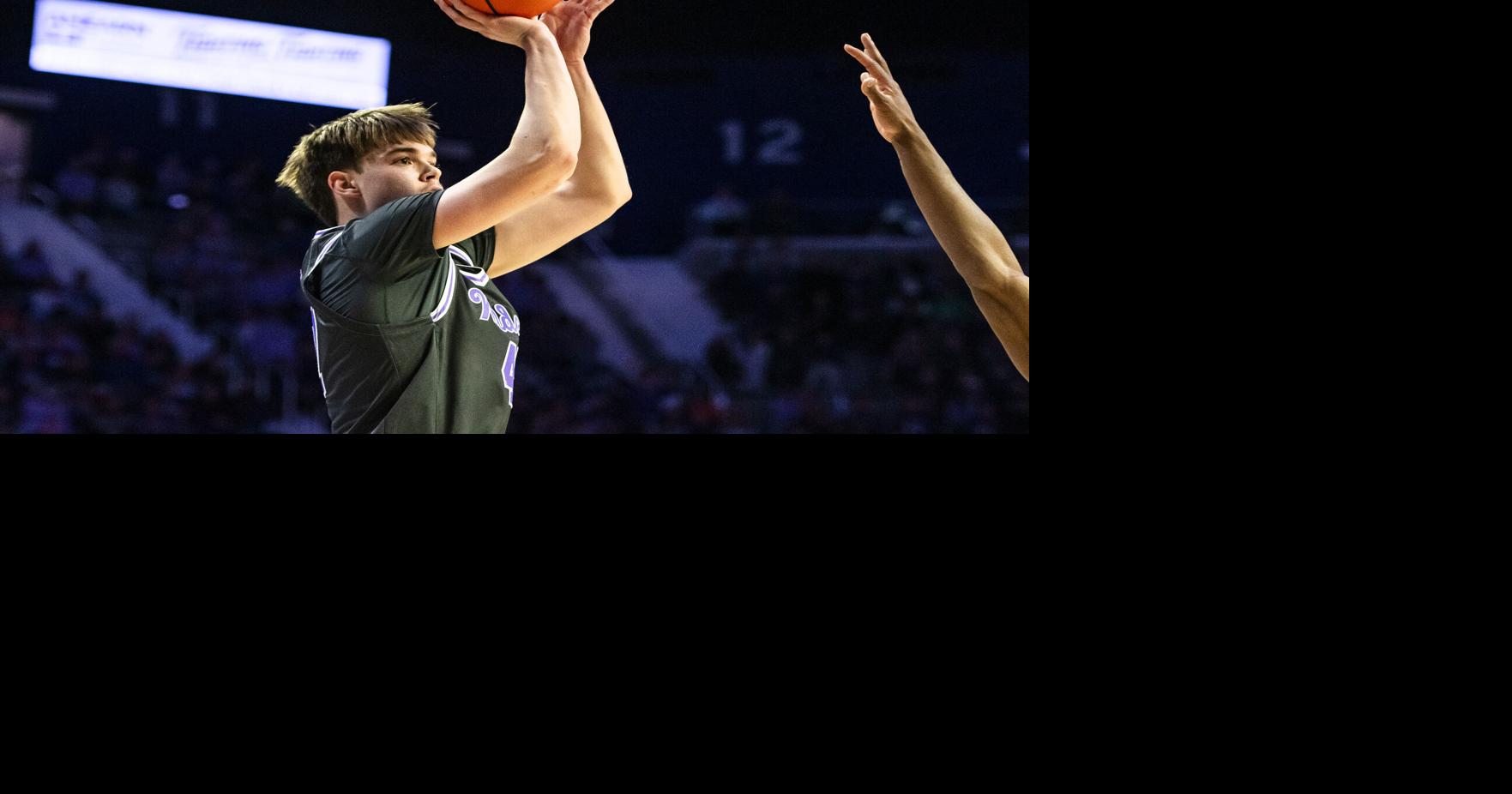 K-State men spiral late in Sunflower Showdown loss to No. 19 Kansas