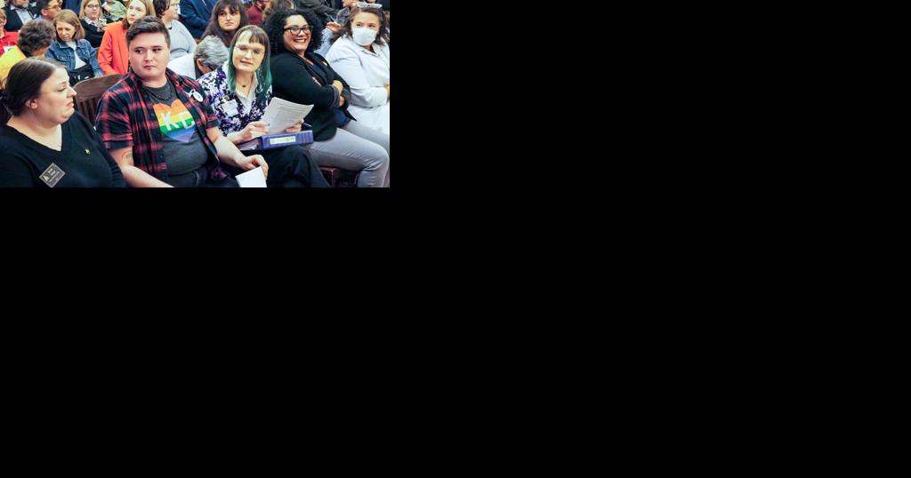 Critics of Kansas bills blocking transgender medical care to minors tossed from House hearing – The Mercury