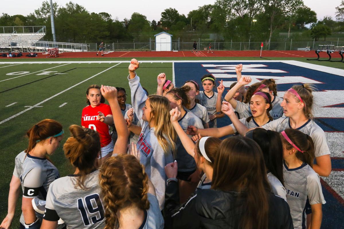 050421_mer_spt_mhswichitanwsoccer-24.jpg
