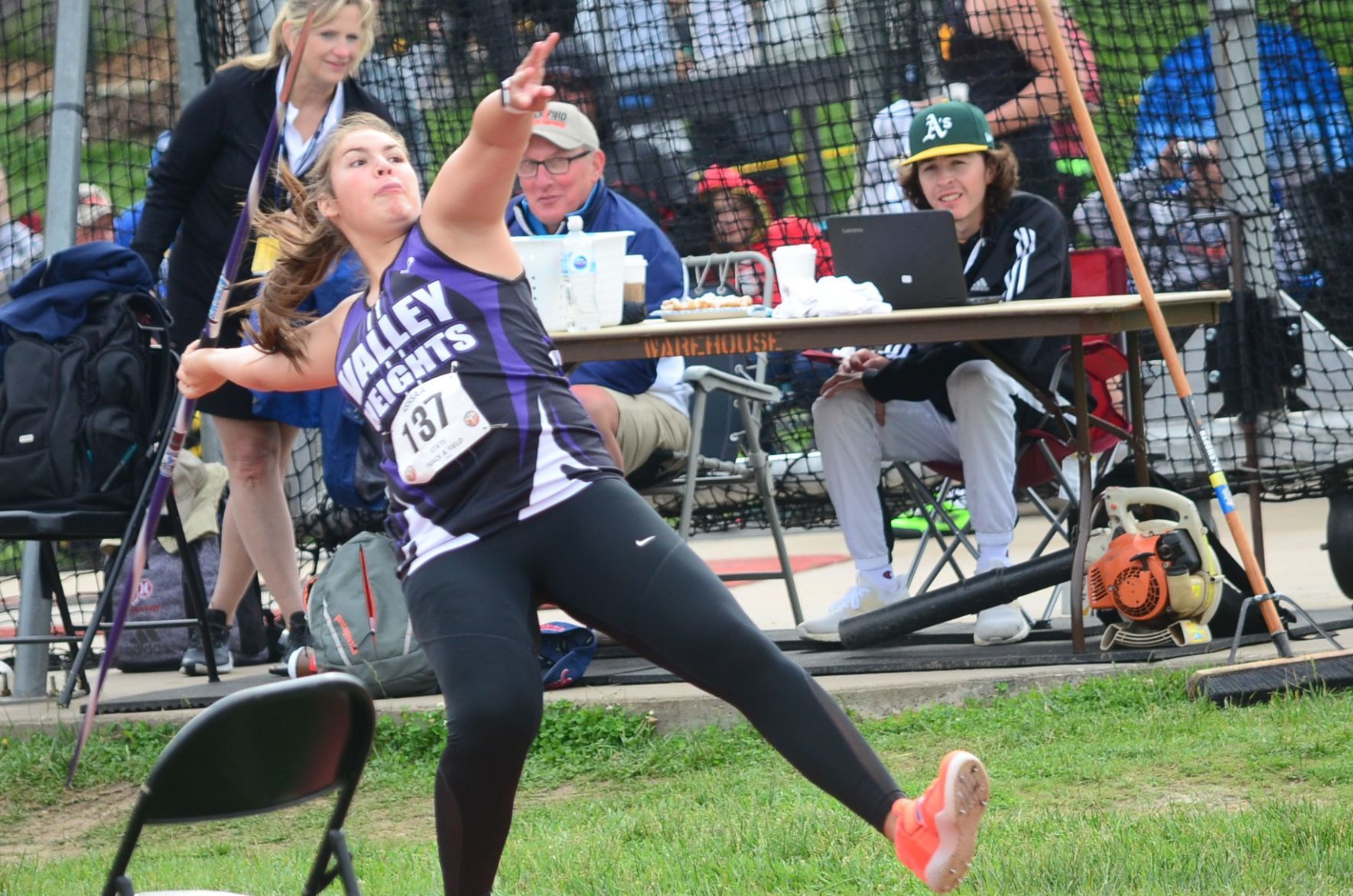 Track and field on sale leggings