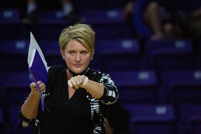 Suzie Fritz, head coach, redirects players between rounds. K-State Volleyball faced Iowa State on Saturday night beating out Iowa 3-1 sets at Bramlage Coliseum.