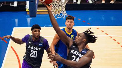 Team USA topped by select team in two basketball scrimmages