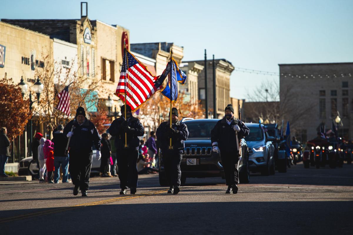 111120_new_mer_veteransdayparade-9.jpg