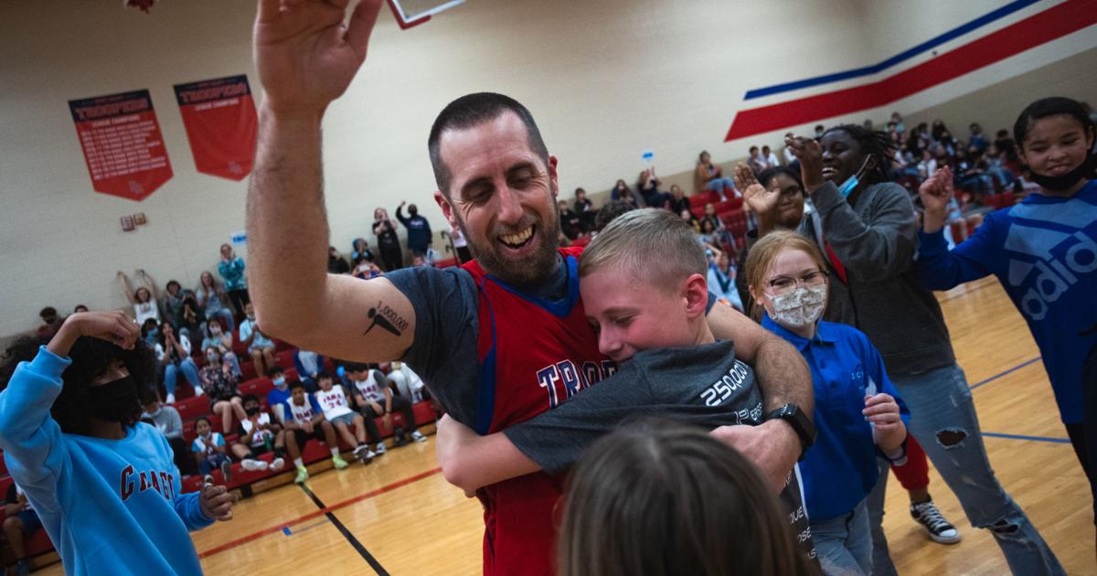 Fort Riley Middle teacher completes one million pushup challenge ...