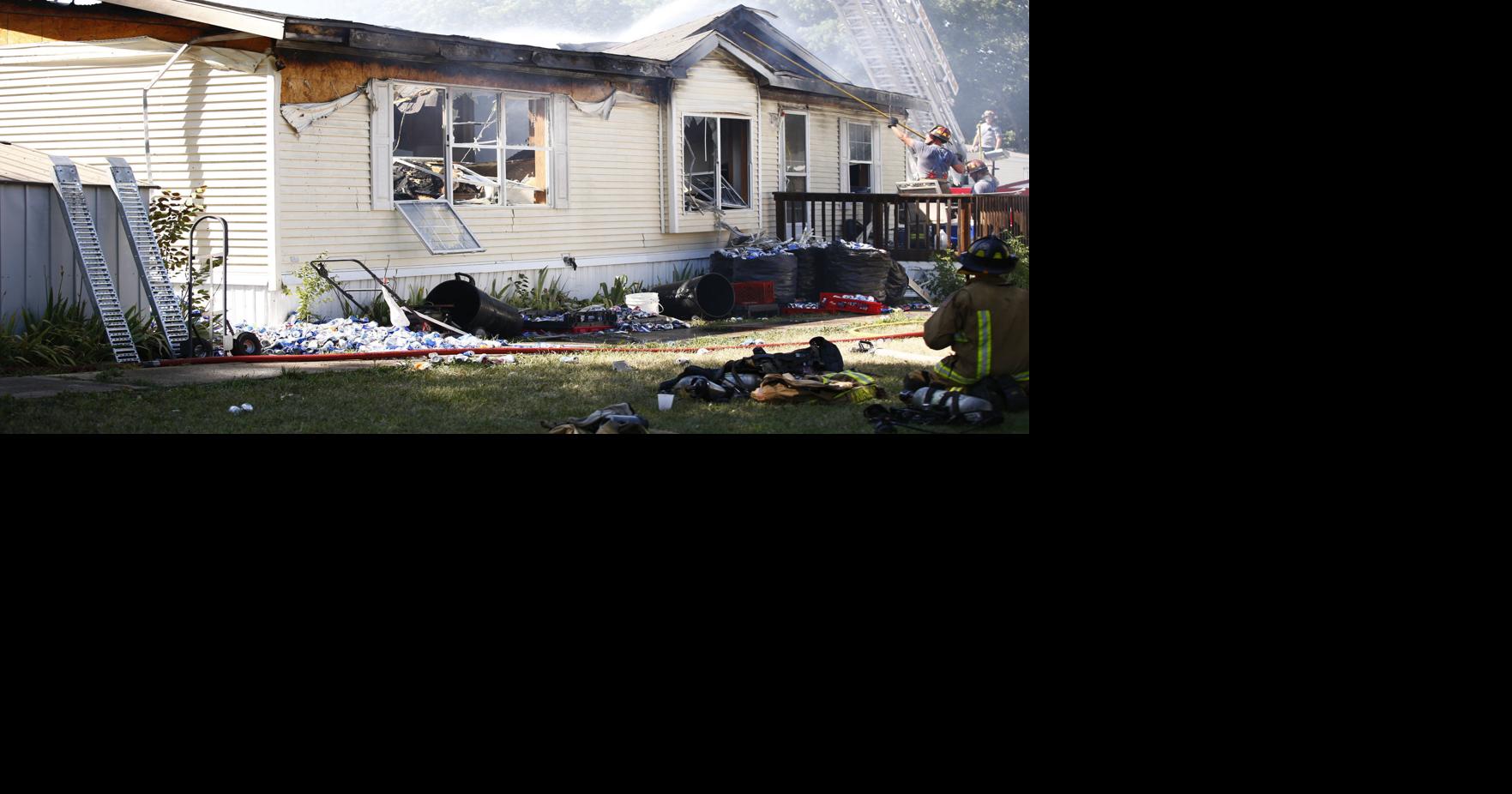 Shed fire spreads to two mobile homes | Local News | themercury.com