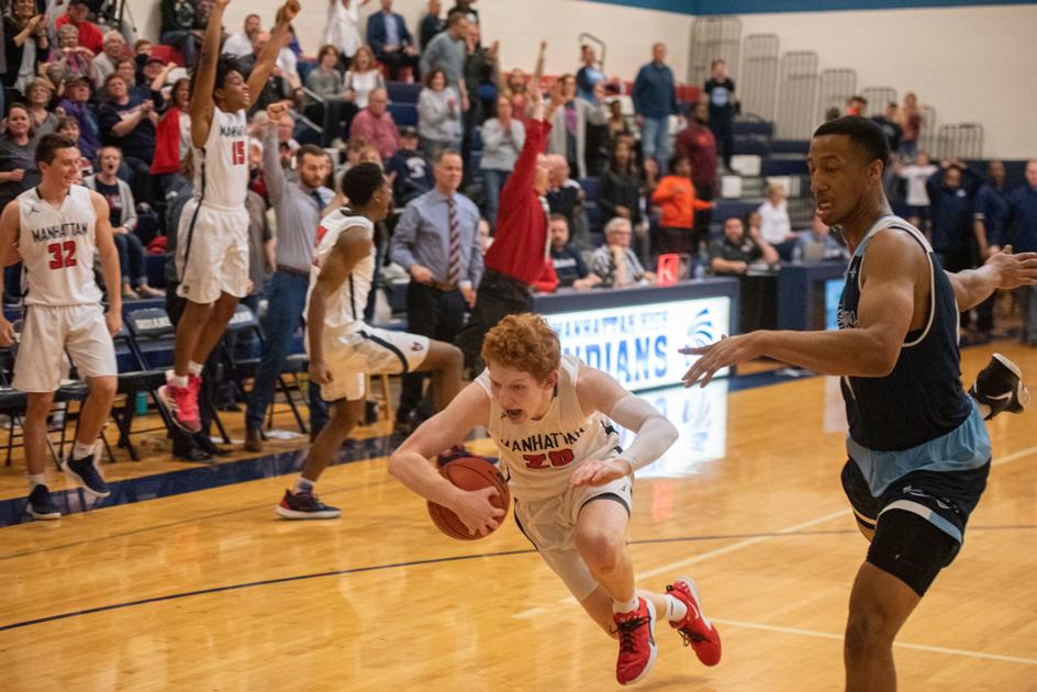 Munsen Seals Dramatic Victory For Manhattan Boys Basketball