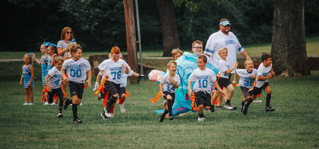 Moore County Youth Football League wraps up '22 season with Tackle  Championship | Local News | themoorecountynews.com