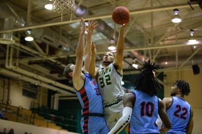 Bucks hold off late charge to beat Dyersburg State