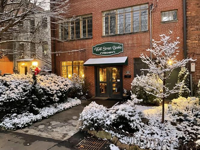 Wall Street Books secures new building; owners opening Canton location