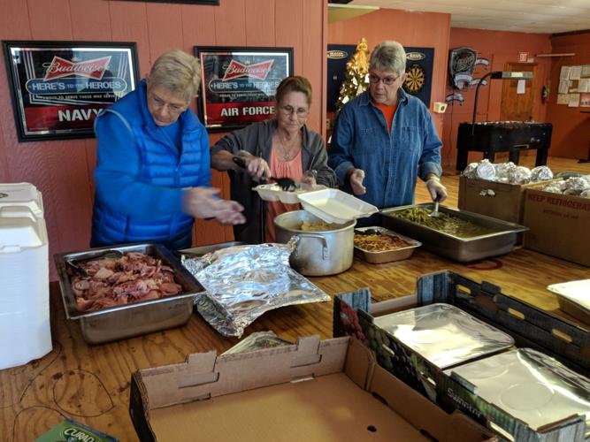 Elks Lodge helps Meals on Wheels for Thanksgiving Life