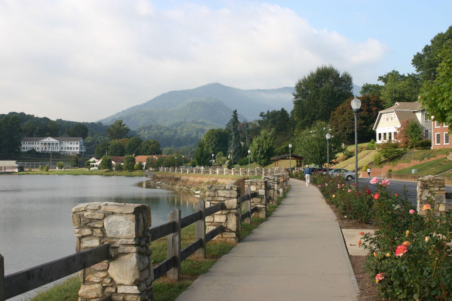 Lake Junaluska Scavenger Hunt is fun for families Lake Junaluska