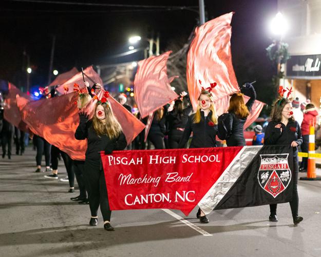 Canton Nc Christmas Parade 2022 Double-Header Christmas Parades To Light Up The Season | News |  Themountaineer.com