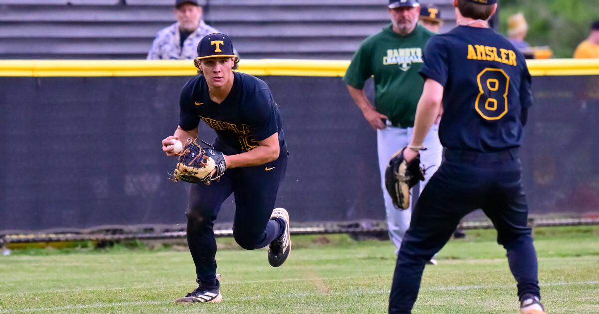 PHOTO GALLERY: Tuscola Baseball vs Bandys