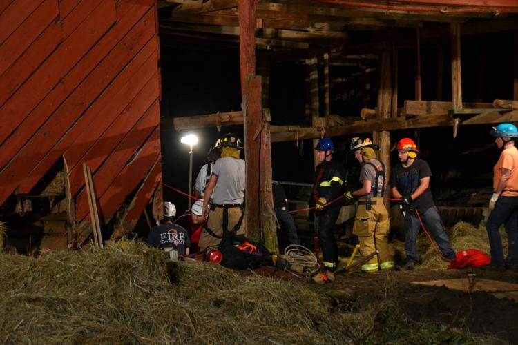 Horses trapped in barn collapse | News | themountaineer.com