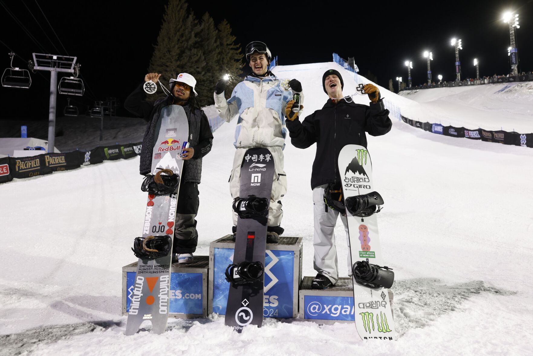 「THE MATCH 2022」WINNER Yogibo 2022 Panini Prizm World Cup Qatar Gold #48 Ike Ugbo RC Rookie /10