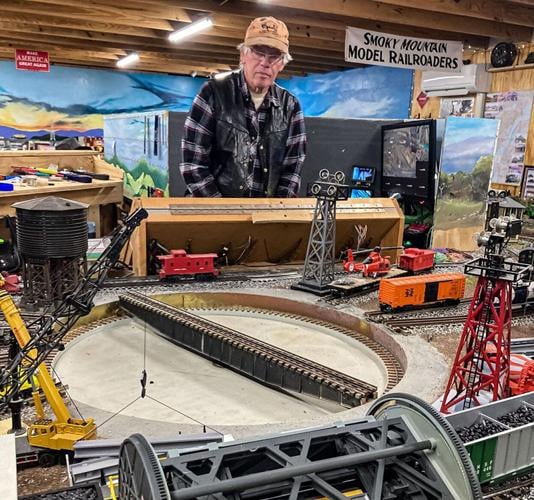 Model train event is on track Arts Entertainment