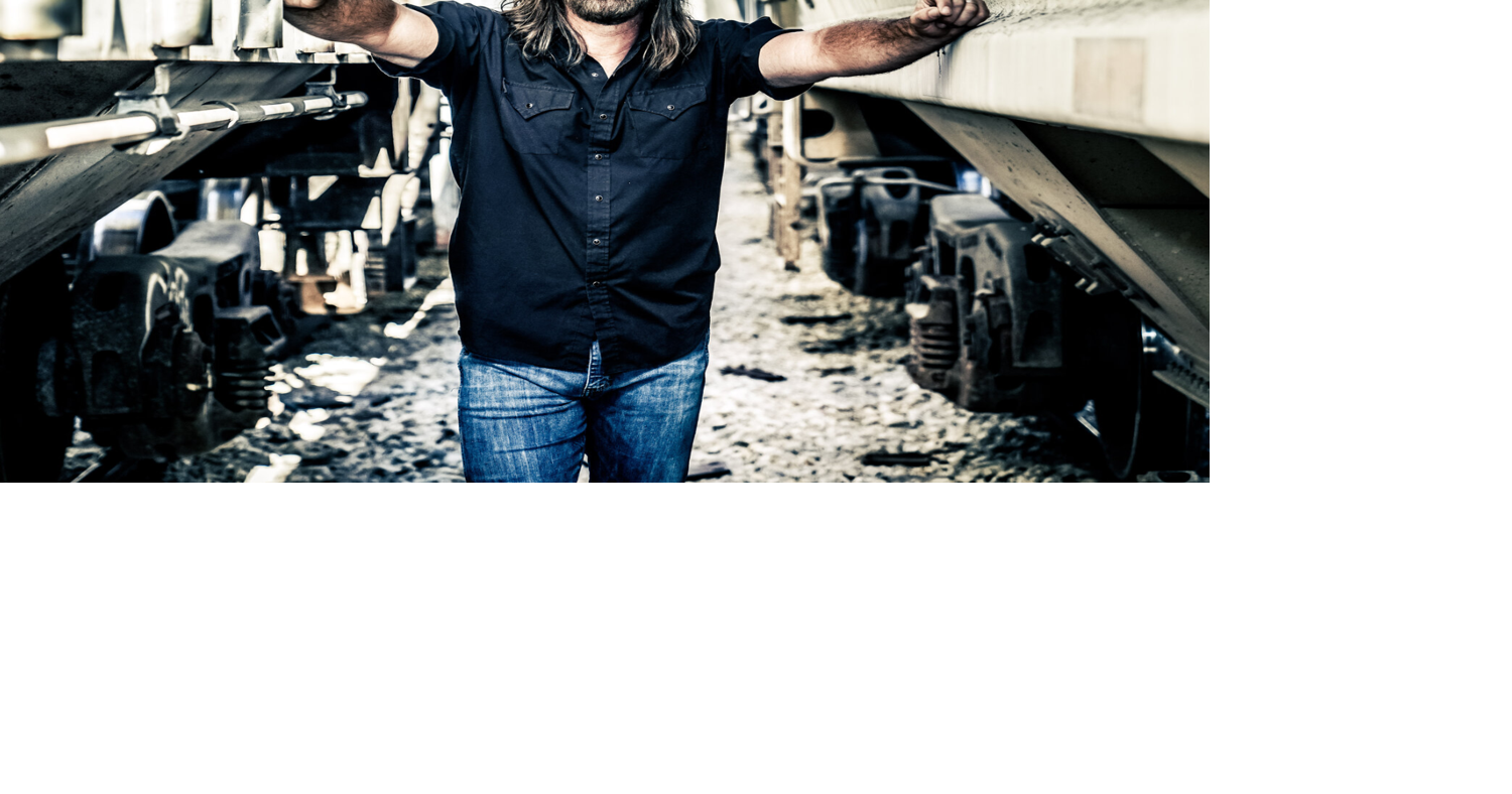 Start of summer pool party features Nashville singer | Arts ...
