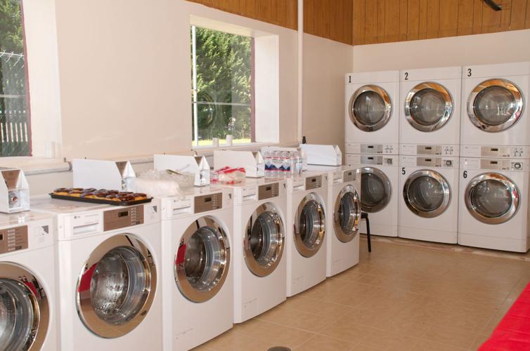 Laundry facility opens in Maggie Business