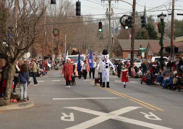 PHOTO GALLERY Hazelwood Christmas Parade Life