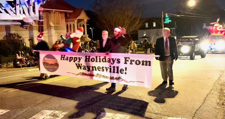 Line Main Street for the Waynesville nighttime Christmas parade ...