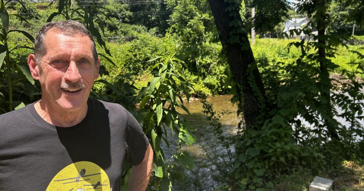 Staying alive - and in one healthy piece: Survival expert Steve Kuni can teach you to survive and navigate the wilderness