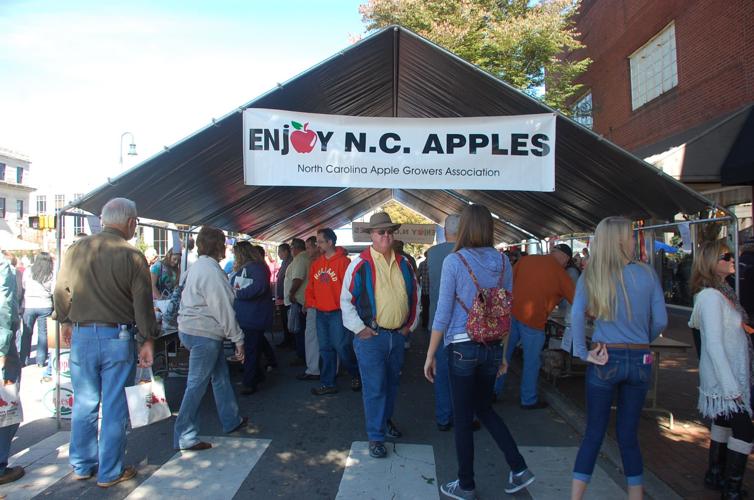 26th Annual Apple Harvest Festival Draws Thousands | News ...