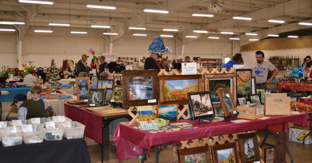 Head to the Fall Leaves Craft Show this weekend | Life | themountaineer.com