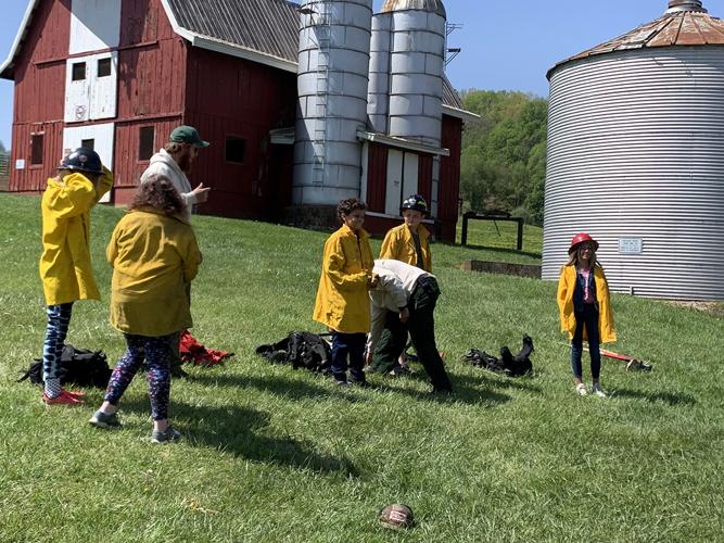 Field trip to the test farm connects fifth graders with natural world ...