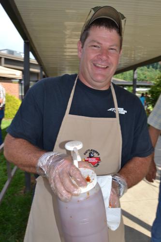 Beef Rosto Rope Cattlemen's beef roast ropes in great crowd | News | themountaineer.com