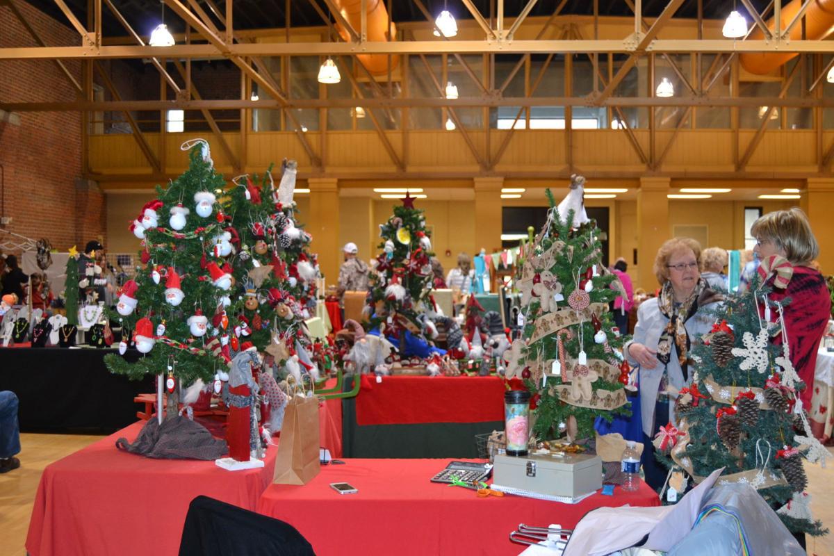 Download Papertown Christmas Craft Fair Is Dec 5 In Canton Life Themountaineer Com 3D SVG Files Ideas | SVG, Paper Crafts, SVG File