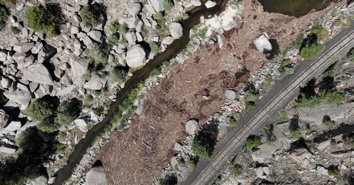 Blockage in Arkansas caused by rain event, breaking up naturally