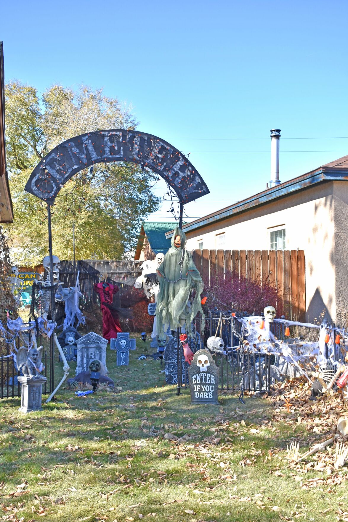 1029 spooky house 2.tif