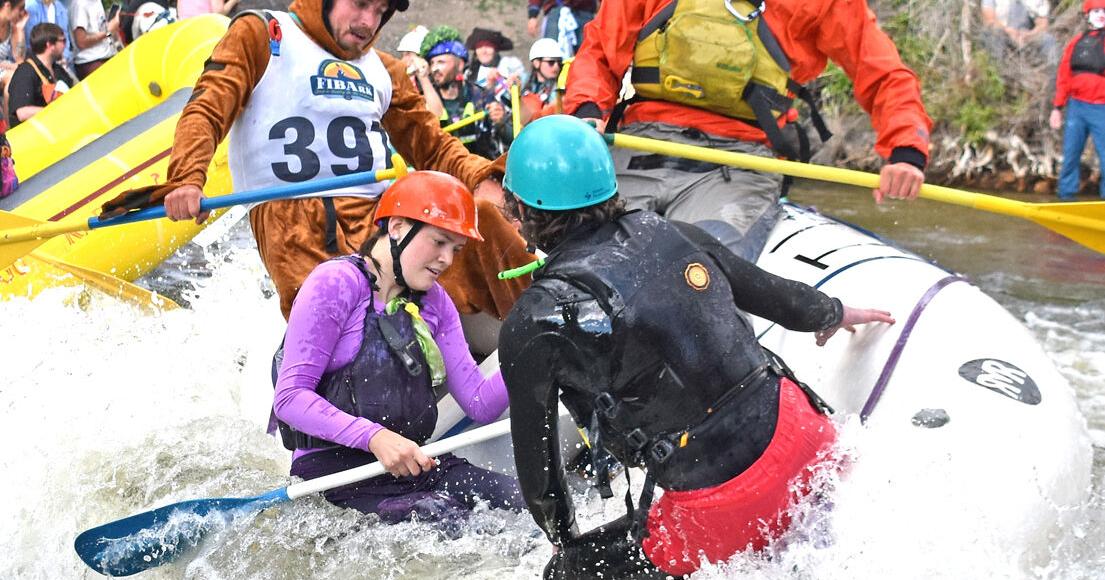 Rafters rampage at rodeo | Fibark | themountainmail.com